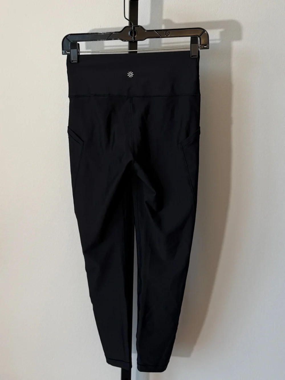 Athleta Interval Stash 7/8 Legging Size S